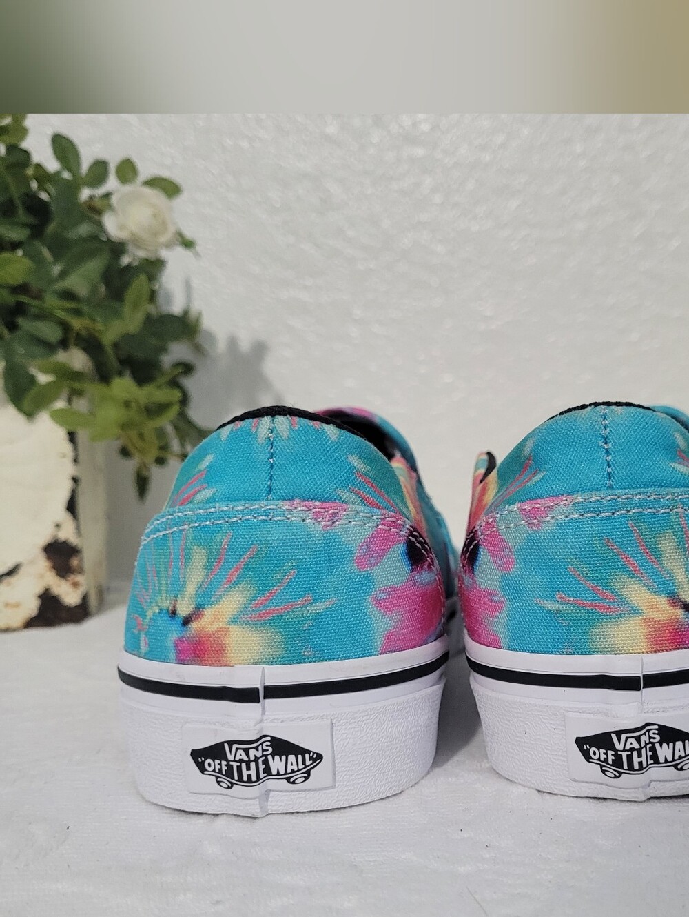 NWOT Vans Asher Slip-On Sneaker Women’s Size 9 Canvas Rainbow Tie Dye Multicolor - Picture 3 of 8